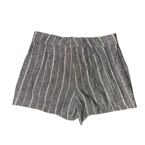 Calvin Klein Shorts Women Gray Striped Size 6 Casual Vacation Summer Beach - Picture 2 of 4